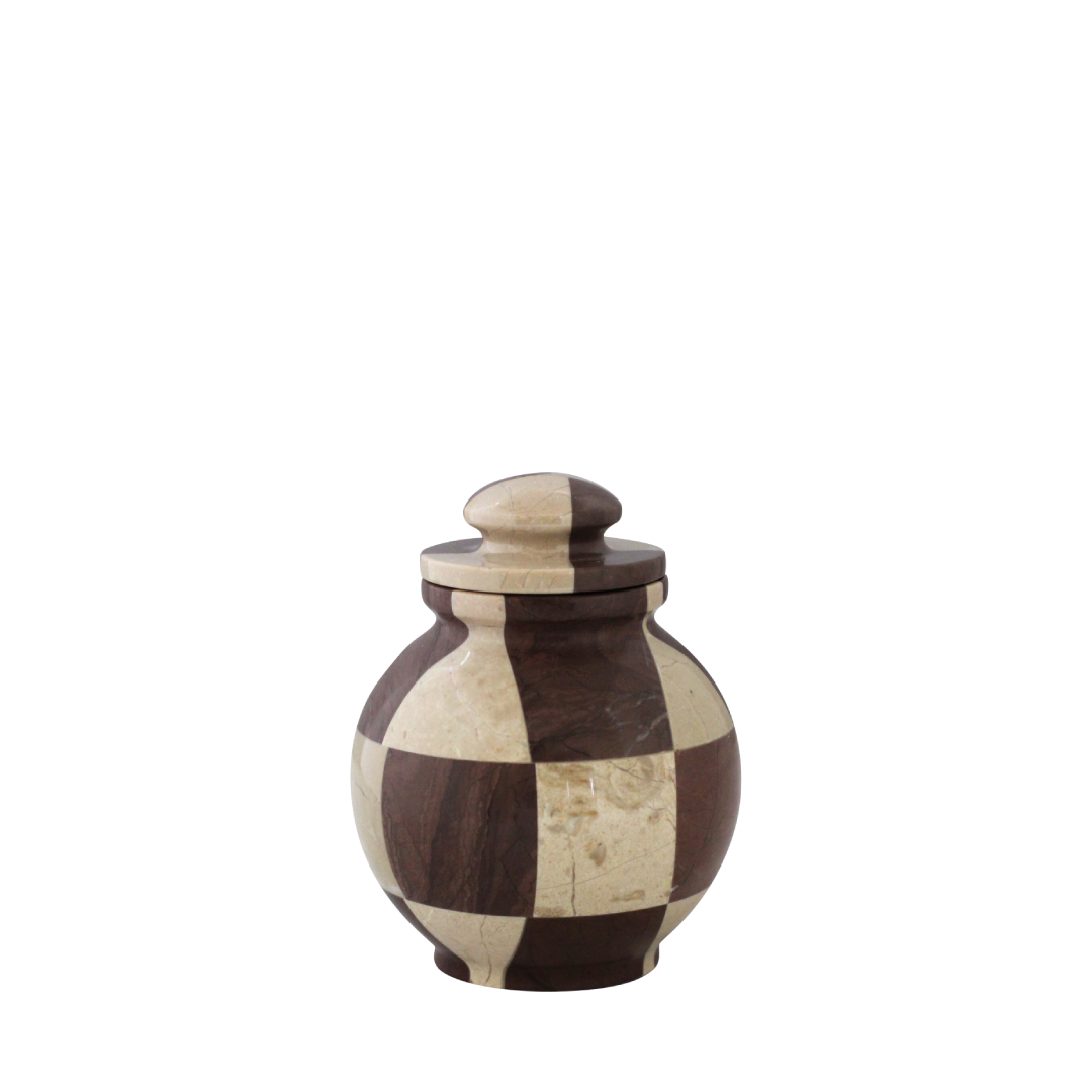 Triumph Cameo/Chocolate Keepsake