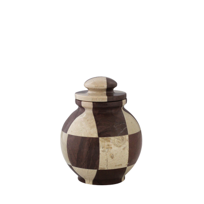 Triumph Cameo/Chocolate Keepsake